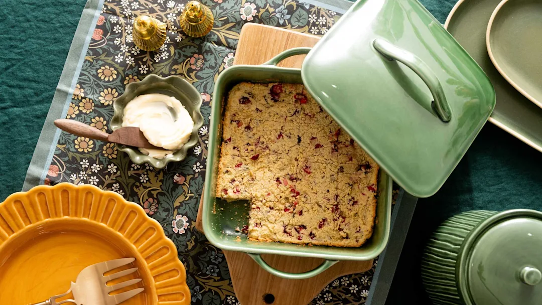 cranberry-pecan-low-carb-cornbread