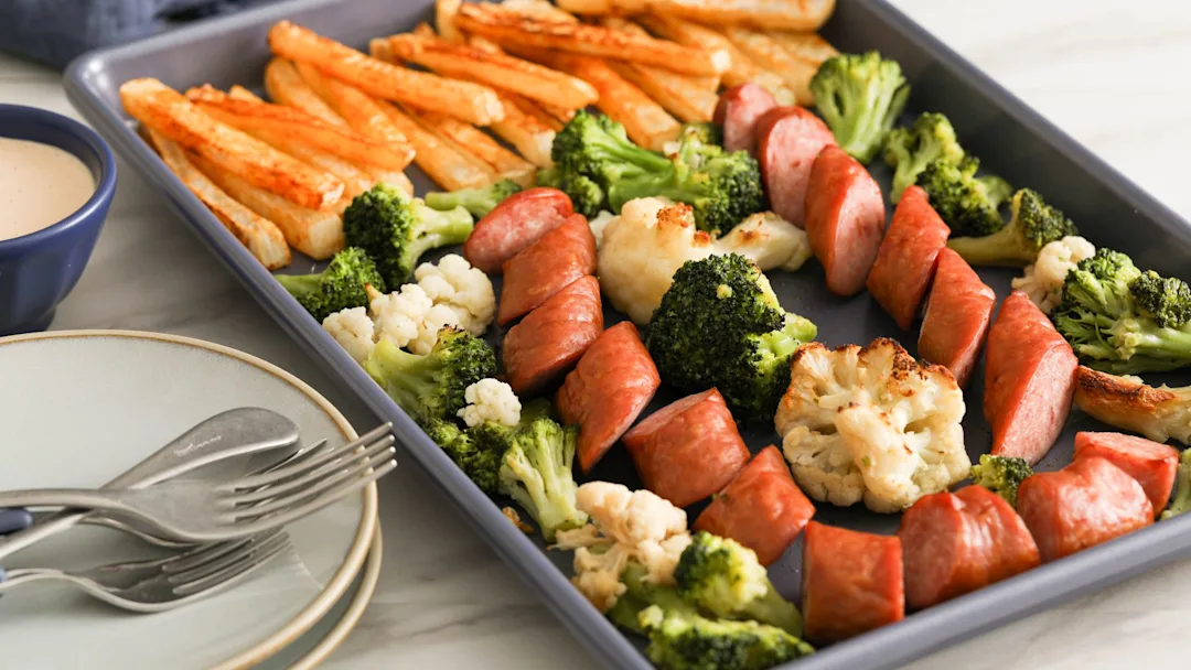 low-carb-kielbasa-and-veggie-sheet-pan